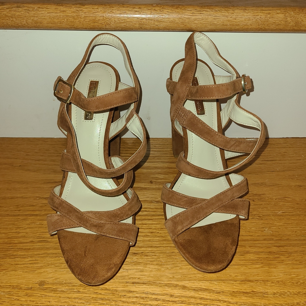 NWOT/NWOB BCBGeneration Morgan Strappy Heel In Carmel Sz 8 - Picture 2 of 10